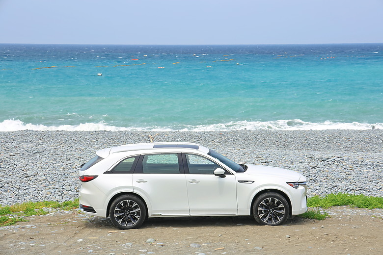 點我看大圖 (映像分享) 快意200km山海壯遊 in台東 feat. Mazda CX-90 33T AWD Premium