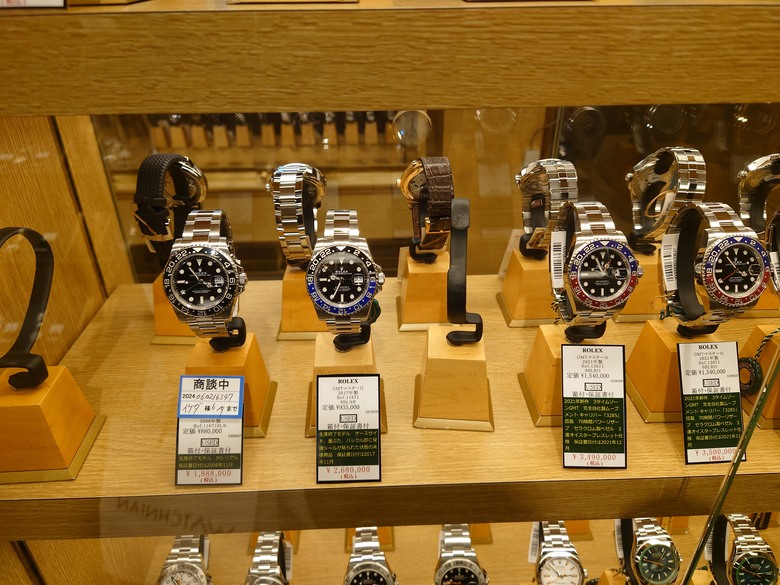 點我看大圖 一日快閃中野買表記-Navitimer Ref. 806 1959 開箱與2024 ROLEX價格與IWC 骨董錶分享