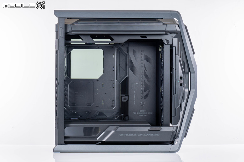 ROG BTF 背插主機板／顯示卡／機殼組合實裝體驗 打造頂級視覺效果的不二之選