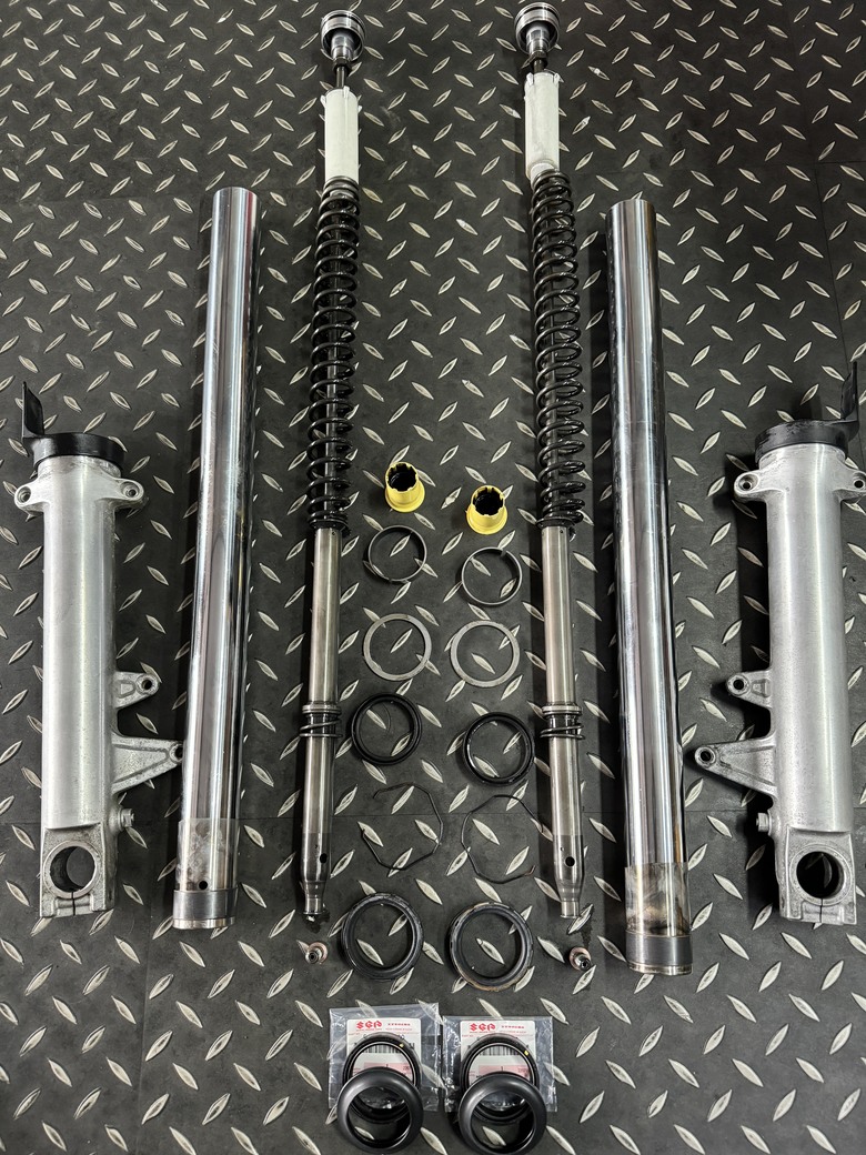 GSX1400油冷怪有了年紀~分享耗材更換