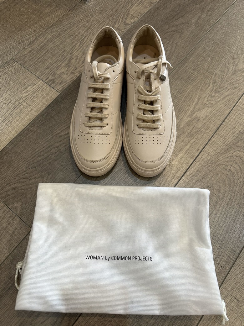 「開箱」WOMAN by COMMON PROJECTS 休閒運動鞋