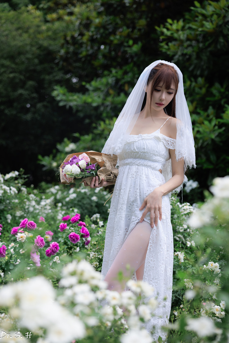 點我看大圖 婚攝? 昏攝.... (沒有新郎) 美女找我合照,....我害羞