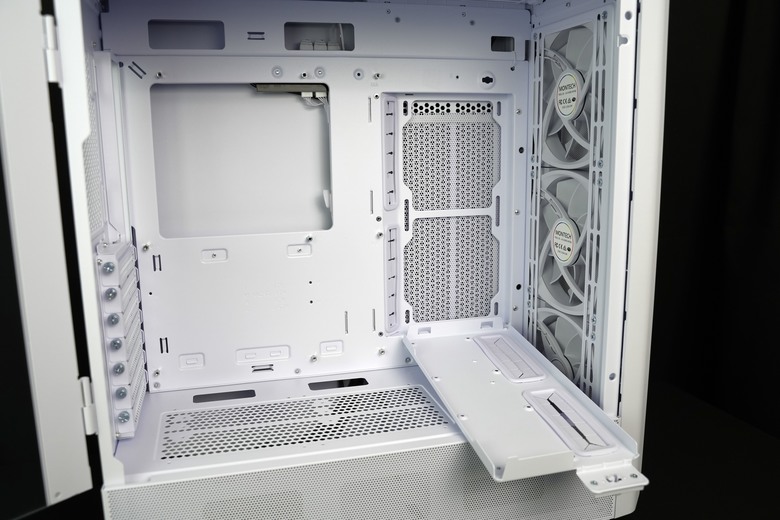 【開箱】君主MONTECH SKY TWO GX機殼(白)開箱 內建三顆140風扇超佛