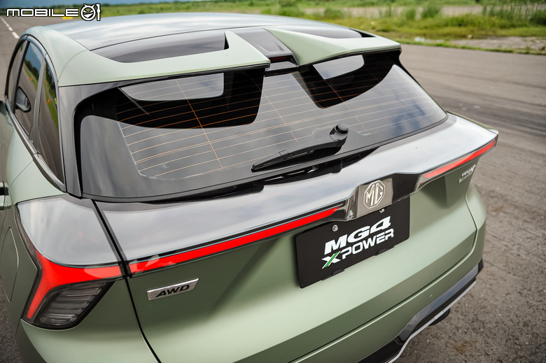 MG4 EV XPOWER 搶先試駕|登頂成為售價最親民的國產性能之王!