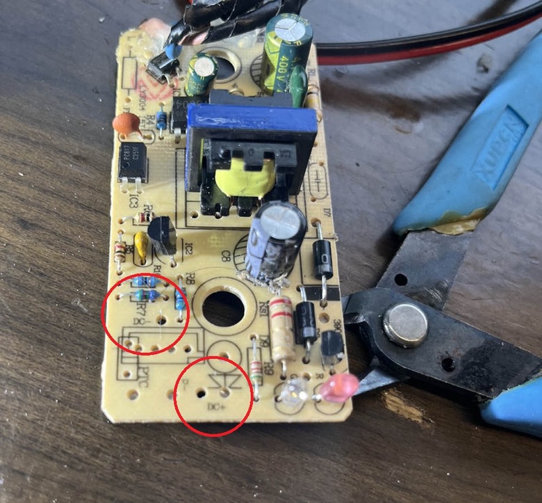 關於鋰電瓶充電器一問