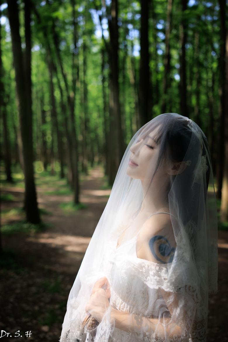 點我看大圖 婚攝? 昏攝.... (沒有新郎) 美女找我合照,....我害羞
