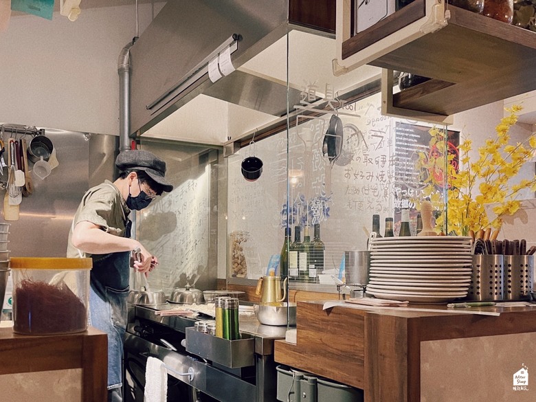 高雄苓雅｜手刀鉄板バルTEPPAN BAR SHUTOU＿日式廣島燒與居酒屋