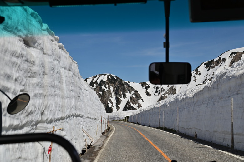 白雪皚皚的立山黑部與鬱鬱葱葱的上高地散步之旅-下