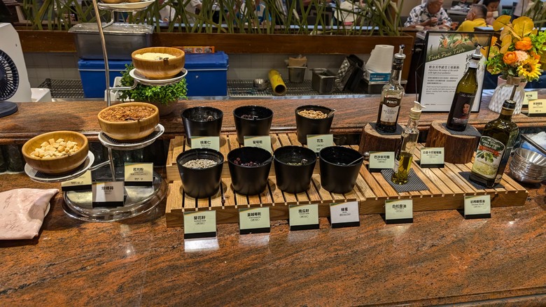 我們家的兩天一夜小旅行 - 再訪新竹煙波湖濱館 / 或者工藝櫥窗 / 城隍廟周邊小吃之旅