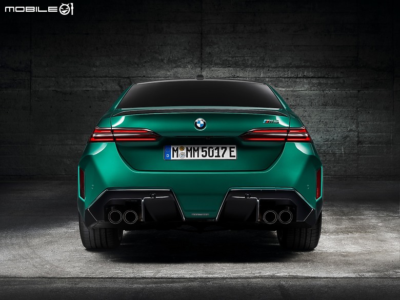 【海外新訊】BMW 全新 M5 亮相,車系首度配備 M Hybrid 系統可爆發 727 hp 馬力!