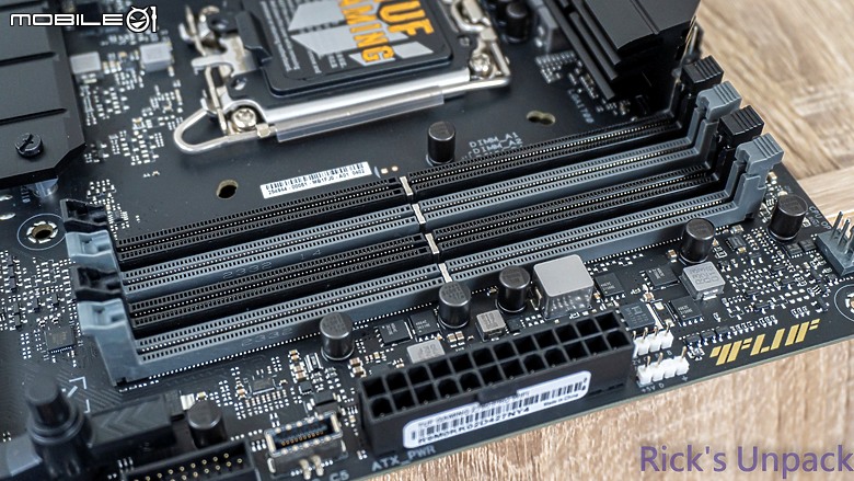 點我看大圖 【開箱】軍規認證主流規格主機板 | TUF GAMING Z790-PRO WIFI