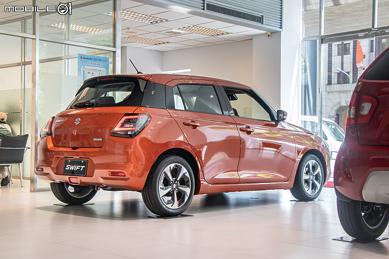 【採訪】大改款Suzuki Swift展間搶先直擊，實車更吸睛、上路表現令人期待！