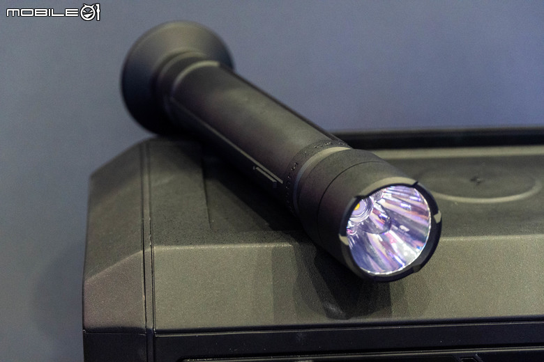 【Computex2024】ROG 展示 MJOLNIR 1200W UPS 兼戶外電源 表示可供 RTX 4080 等級 PC 一小時遊戲使用時間