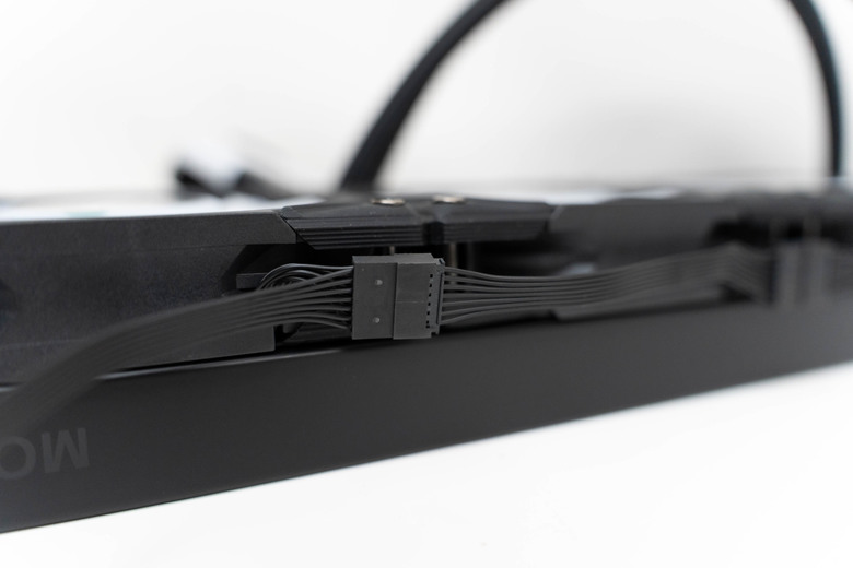 [開箱] 挑戰CP值的極致 君主HyperFlow 360水冷