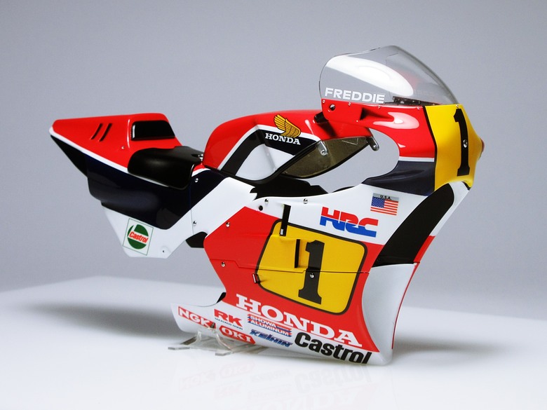 [作品分享] 傳奇序章！1984年 Honda NSR500 (NV0A)