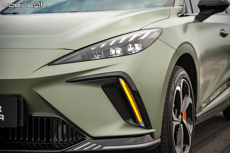 MG4 EV XPOWER 搶先試駕|登頂成為售價最親民的國產性能之王!