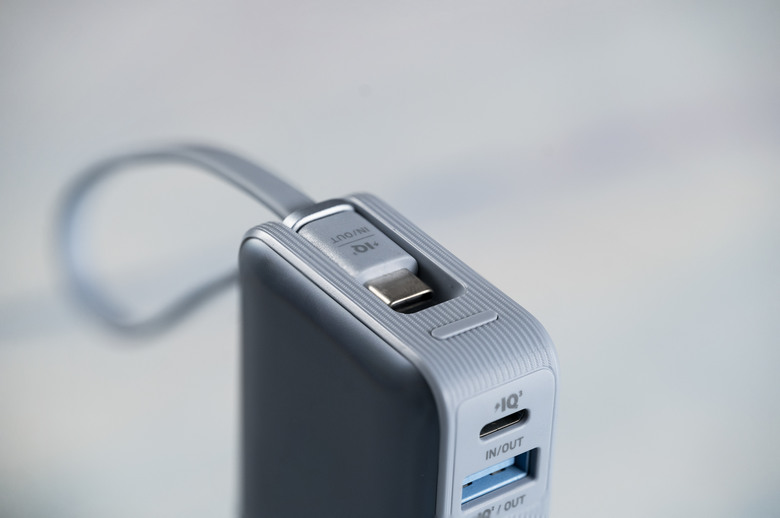 Anker A1259 533 Nano 10000mah 自帶線行動電源 ▏超有質感的行動電源