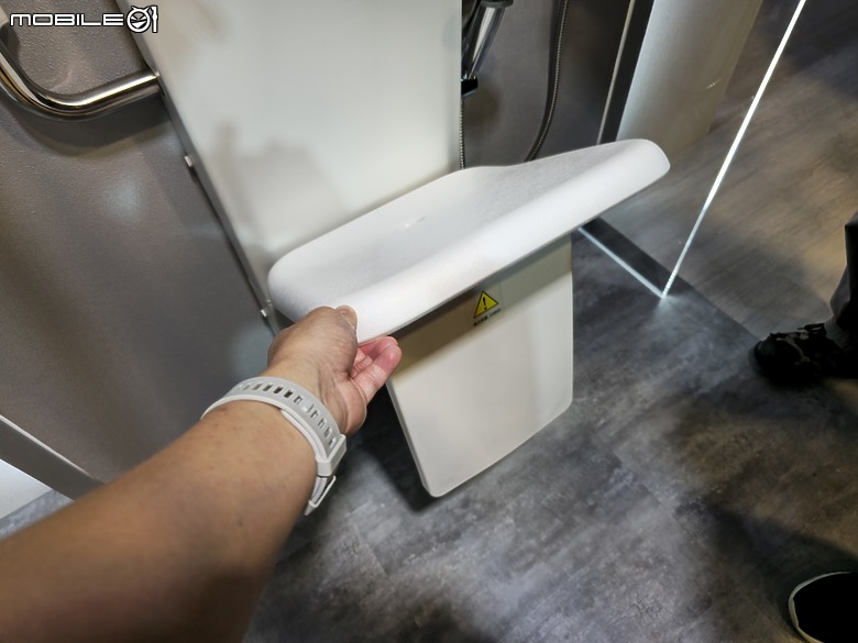 【體驗會實況】依於技、游於藝、化於水，Haier 海爾 2024 臻白純享，熱淨新品發表盛典精采實錄！