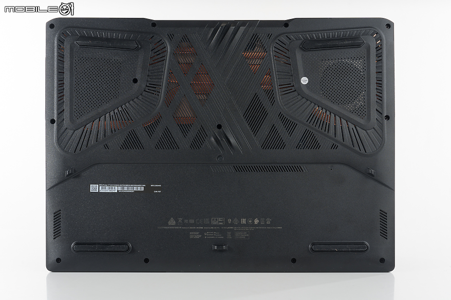 MSI Pulse 17 AI C1V 測試報告｜內在比外在更吸睛的中高階效能筆電