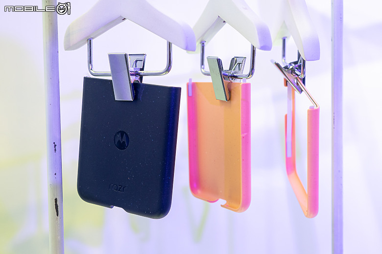 motorola razr 50系列 7/1開賣 有防水與大螢幕的新摺疊!