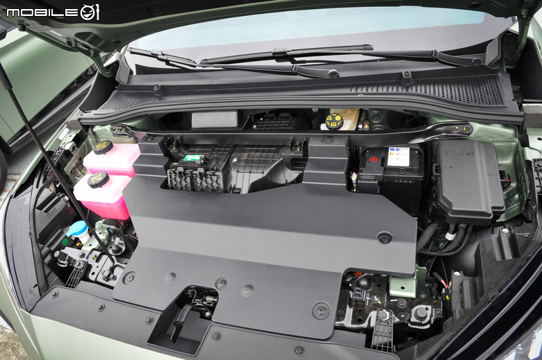 MG4 EV XPOWER 搶先試駕|登頂成為售價最親民的國產性能之王!