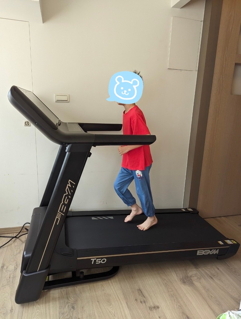 居家訓練維持體能&全家運動都靠這台BGYM T50跑步機