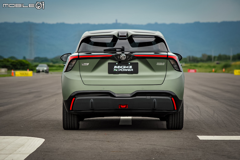 MG4 EV XPOWER 搶先試駕|登頂成為售價最親民的國產性能之王!
