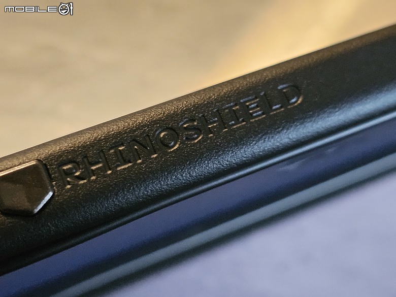 【犀牛盾 RhinoBuff FPS 精準操控套組】讓iPhone 14 Pro Max搖身一變為Gamer Pro