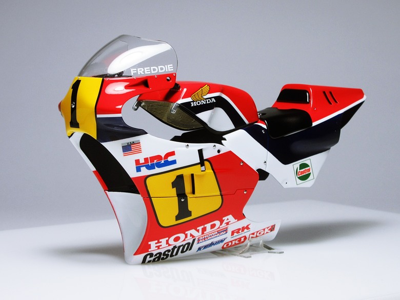 [作品分享] 傳奇序章！1984年 Honda NSR500 (NV0A)
