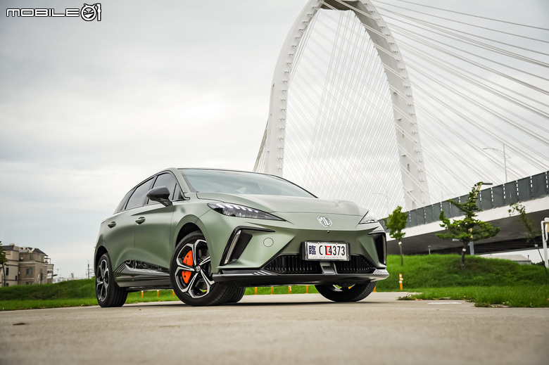MG4 EV XPOWER 搶先試駕|登頂成為售價最親民的國產性能之王!