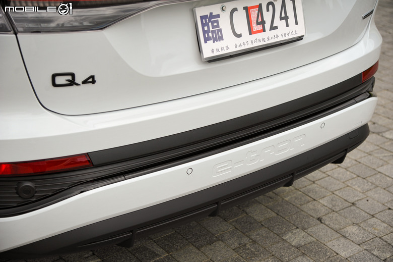 Audi Q4 Sportback e-tron 55 quattro S line 試駕｜又帥又能顧家、表現均衡的電動跑旅車！