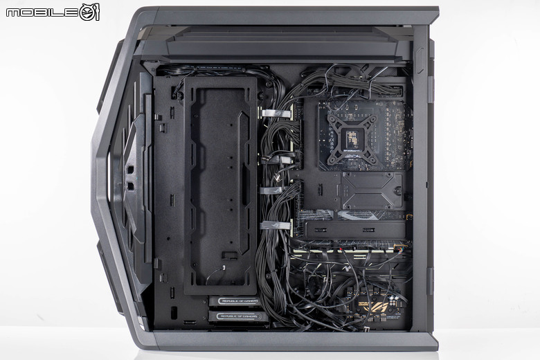 ROG BTF 背插主機板／顯示卡／機殼組合實裝體驗 打造頂級視覺效果的不二之選