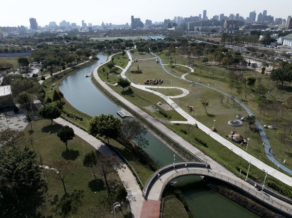 重磅建設吸引當代首富齊聚,台中水湳對位亞洲曼哈頓