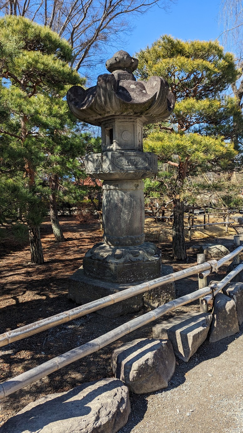 點我看大圖 松本城--日本國寶。日本百大名城。