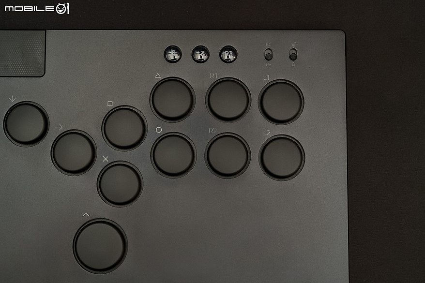 Razer Kitsune 全按鈕街機控制器體驗報告｜不論格鬥苦手或老手都值得入手的輕巧大搖！
