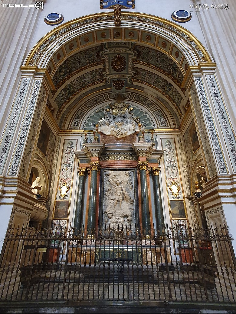 [大頭貓的海島] 格拉納達--格拉納達大教堂 阿拉伯街 (Spain: Granada Cathedral and Calle Calderería)