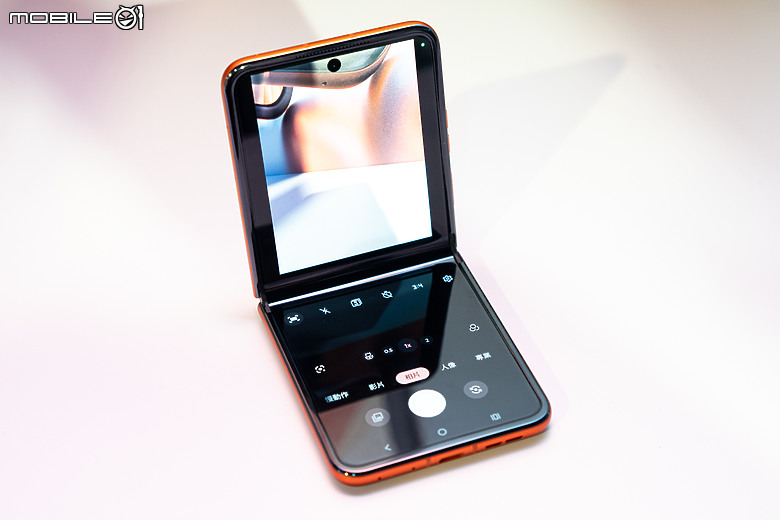 motorola razr 50系列 7/1開賣 有防水與大螢幕的新摺疊!