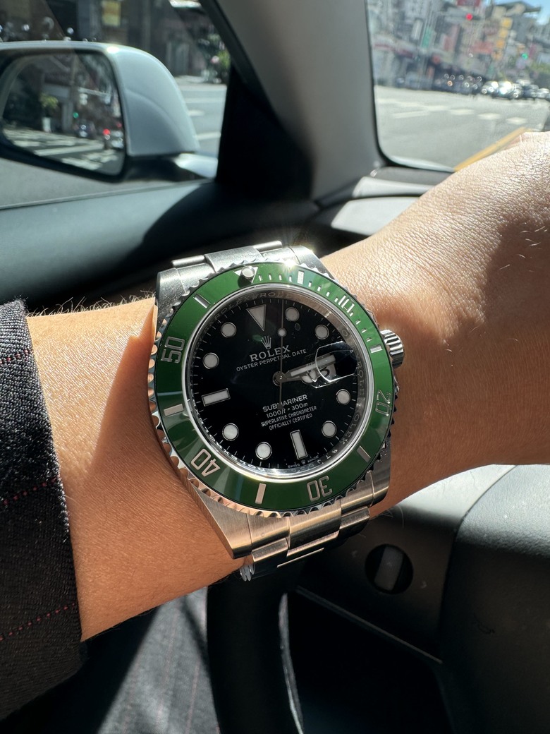 炎熱的夏天,幸運的入手兩隻綠色潛水錶
