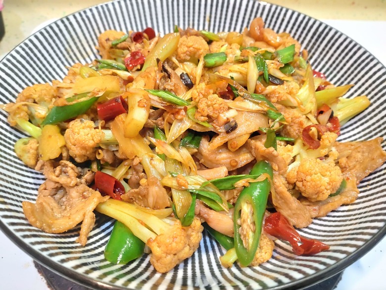 川味家常菜:乾鍋花椰(一道乾鍋吃掉一鍋飯)