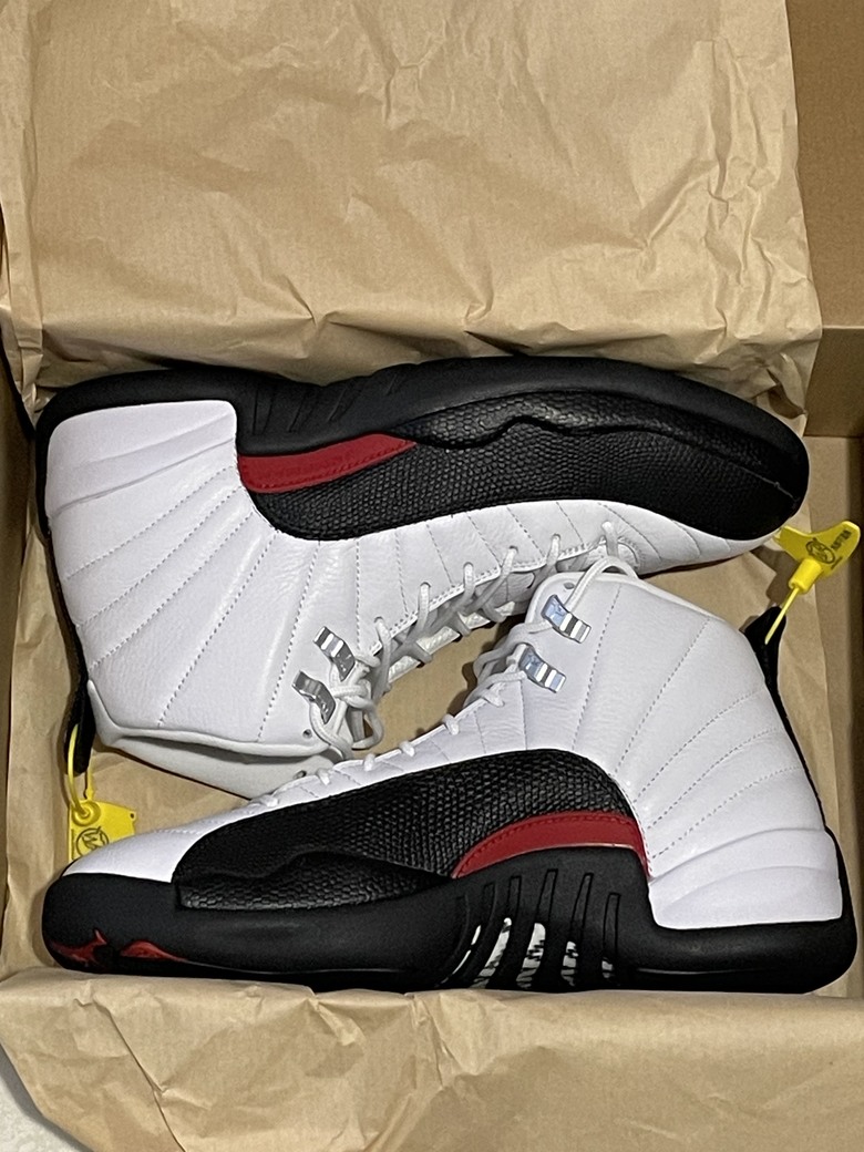 Air Jordan 12 Taxi Flip 2024 開箱