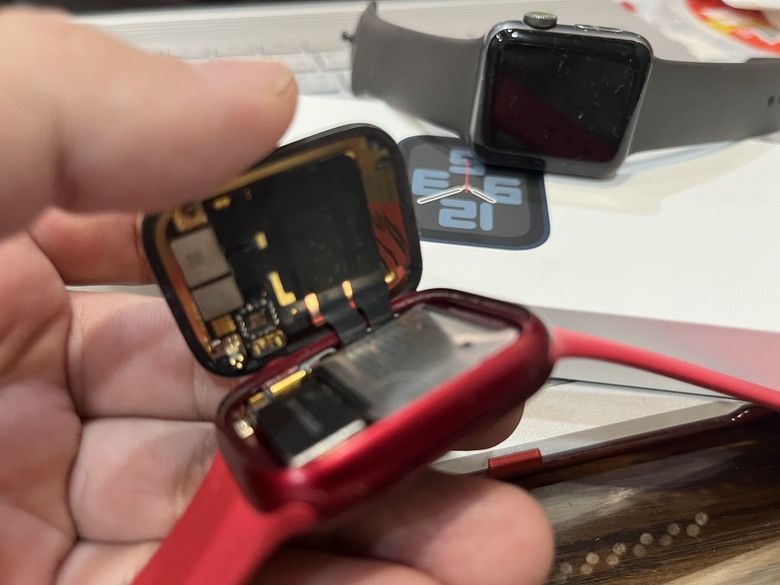 Apple Watch S7 開口笑了⋯