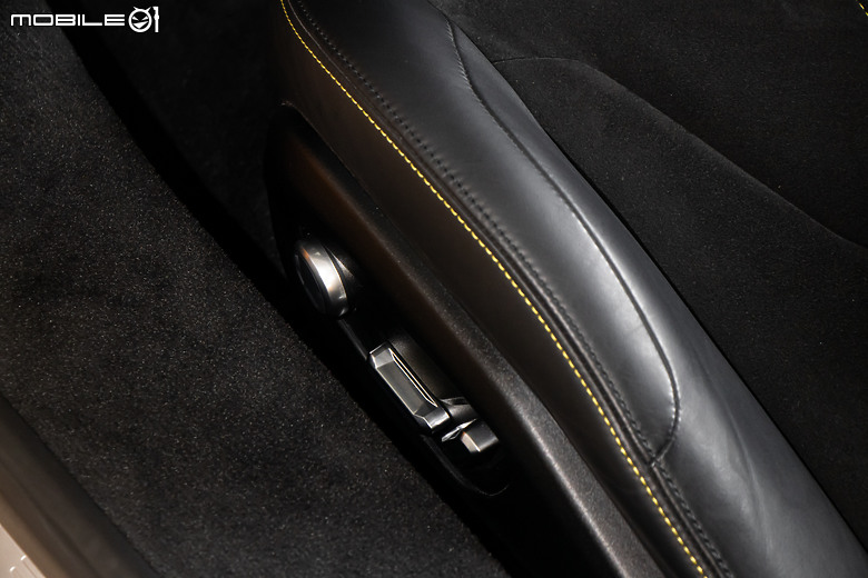 Lotus Emira V6 First Edition 試駕｜純種跑車就該如此打造！