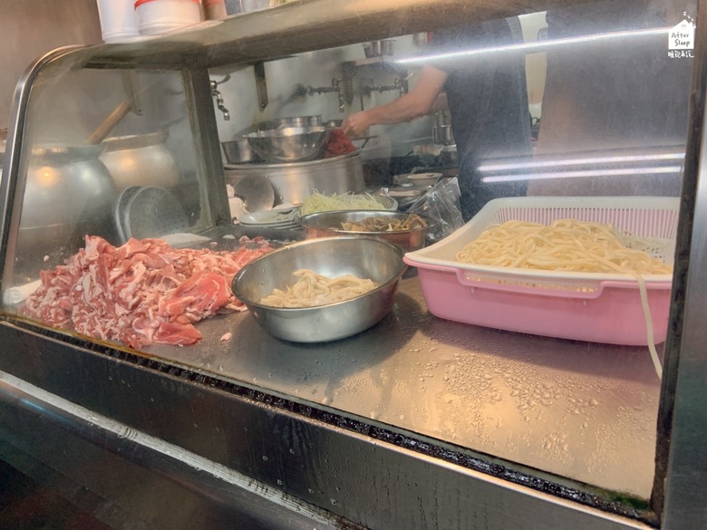高雄新興｜高雄洪記羊肉店
