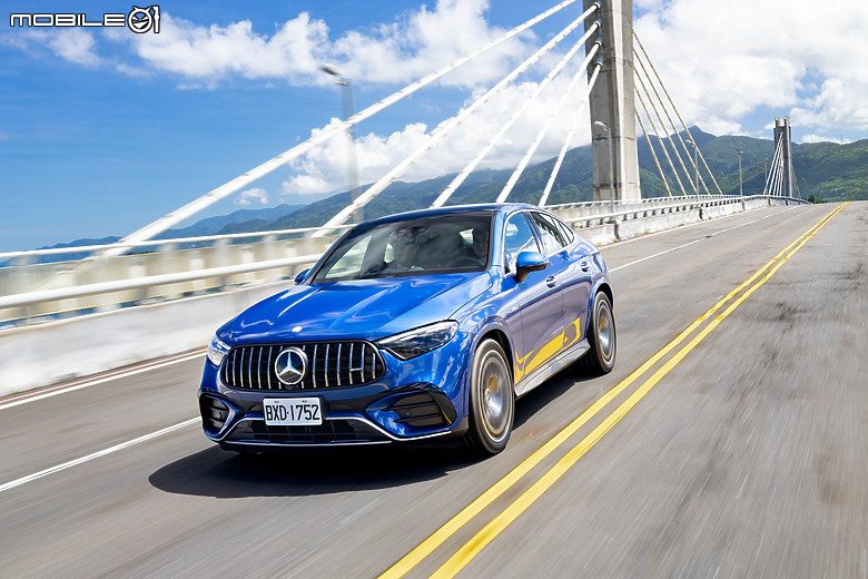 Mercedes-AMG GLC 43 4MATIC Coupe 試駕|當家休旅秀肌肉,內外兼具的運動好手!