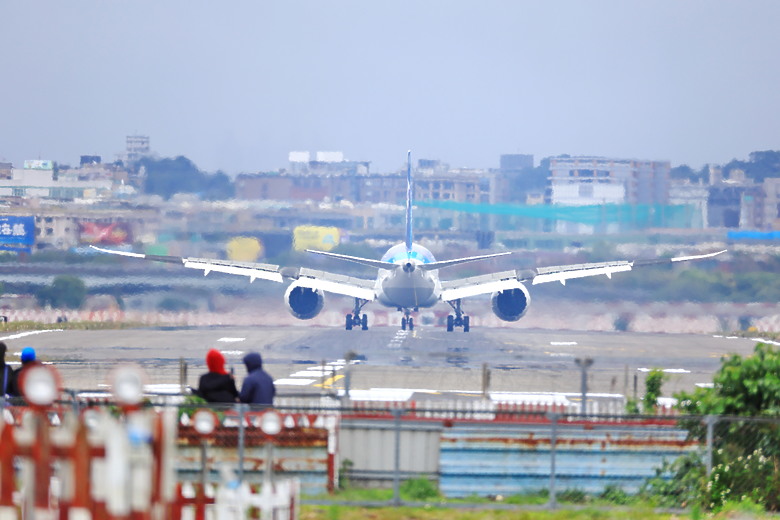 (映像分享) 搭乘全日空的波音787感受大和飛行夢想之翼in商務艙、豪華/經濟艙 feat. ANA