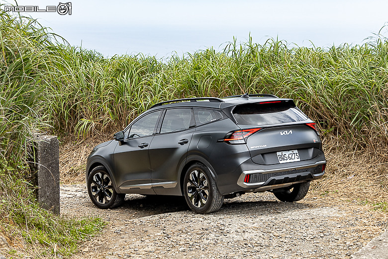 Kia Sportage X-Line 4WD 試駕|以前衛設計、豐富配備打動人心的特色休旅!