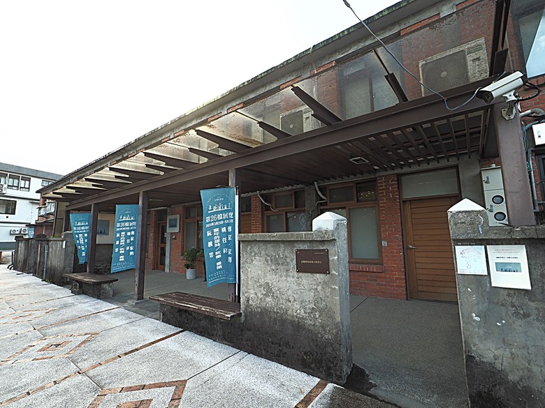 宜蘭文學館、宜蘭設治紀念館、宜蘭人故事館、蘭陽原創館、丟丟噹森林公園、幾米廣場 — 搭火車去宜蘭旅行之 宜蘭城南散步