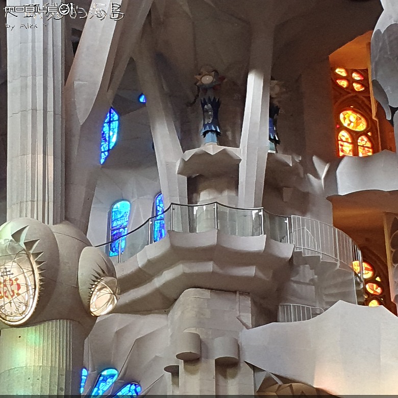[大頭貓的海島] 巴塞隆納 聖家堂 (Spain: Barcelona's Sagrada Familia)