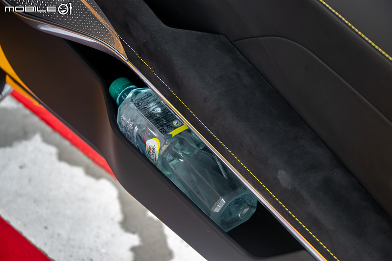 Lotus Emira V6 First Edition 試駕｜純種跑車就該如此打造！