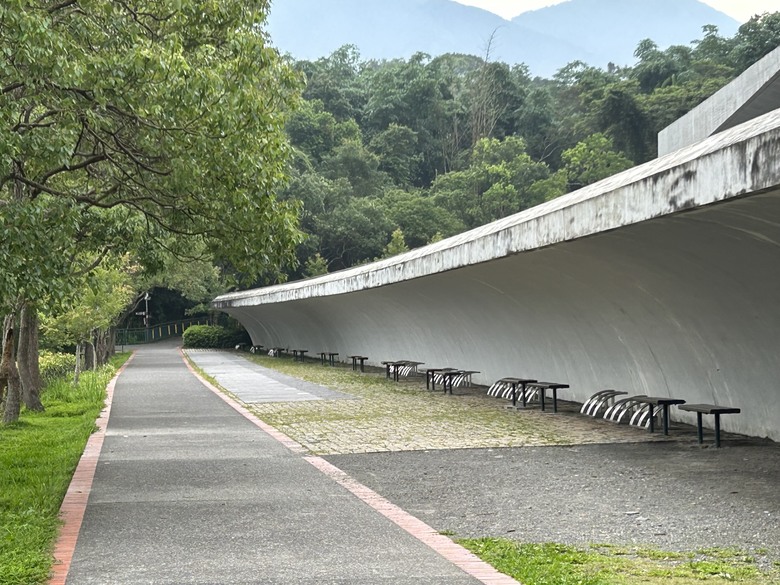 日月潭環潭自行道(下)向山段水上自行車道